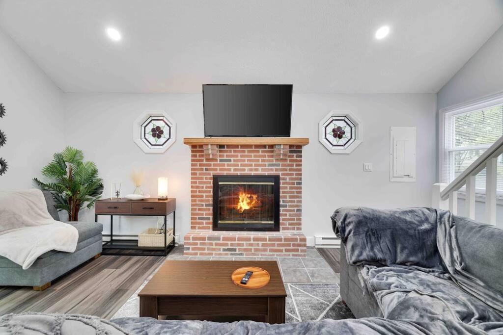 Cozy, Spacious House *New*Inthecommunity+Fire Pit Tobyhanna Ngoại thất bức ảnh